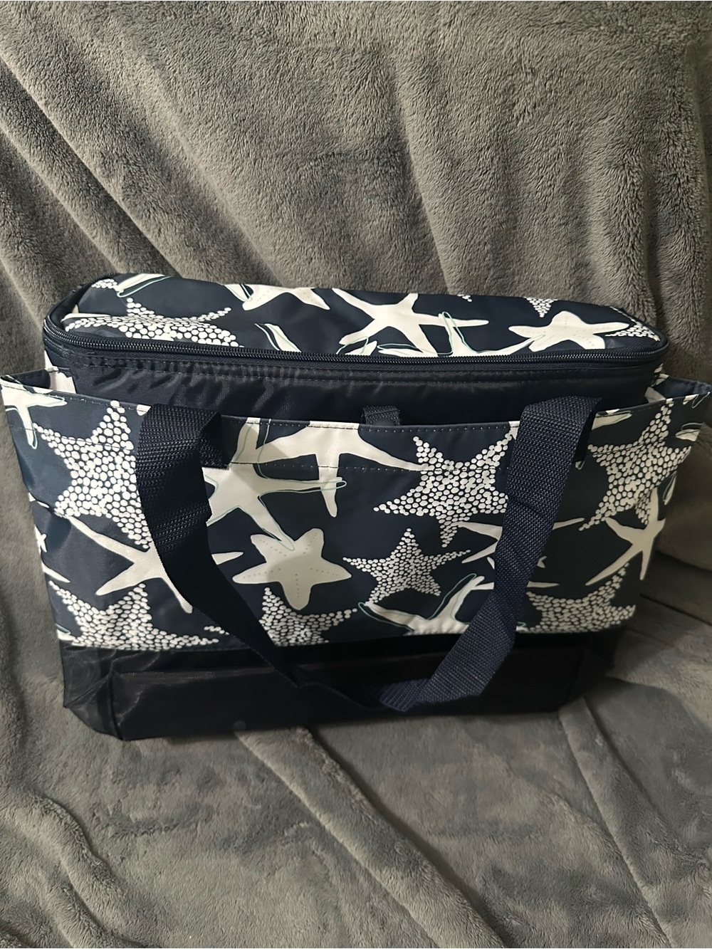 Thirty-One Sand N’ Shore Thermal Tote Navy Starfish Splash - NWOT